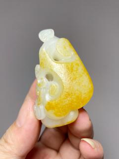 新疆和田玉籽料洒金皮《灵芝如意》,玉友们常说最美不过洒金皮,洒金皮